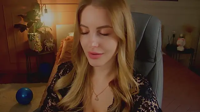 anita blairr online show from December 15, 1:00 am