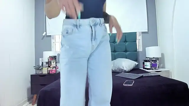 charlott lens online show from October 10, 9:59 pm