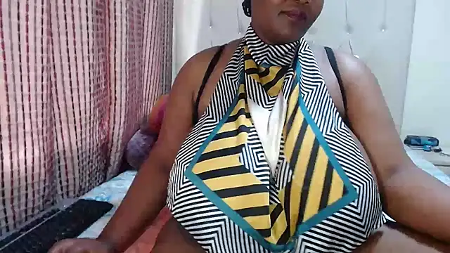 CHOCOLATEDARKBUSTYX online show from December 4, 9:52 am