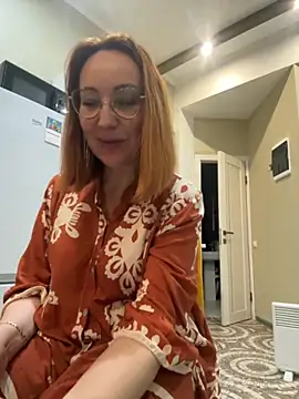 Snapshot of LybovNTV chatting on November 19, 10:32 pm LybovNTV online show from November 19, 10:32 pm