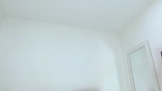 Snapshot of sashacreamy_ chatting on November 25, 2:45 am sashacreamy online show from November 25, 2:45 am