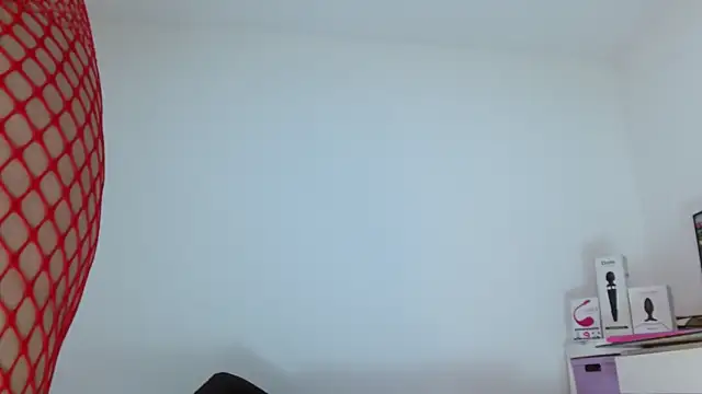 Snapshot of sashacreamy_ chatting on March 20, 1:46 am sashacreamy online show from March 20, 1:46 am