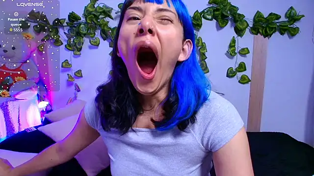 tati cardenas online show from December 22, 4:12 am