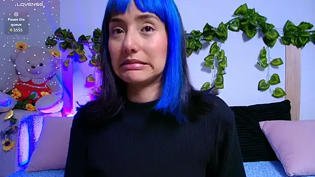 tati cardenas online show from December 19, 5:43 am