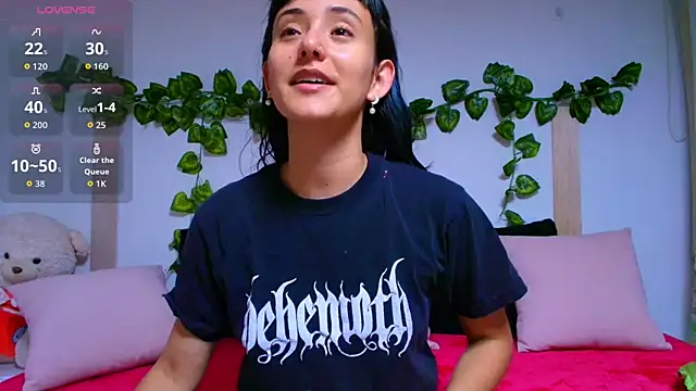 tati cardenas online show from October 17, 5:00 am