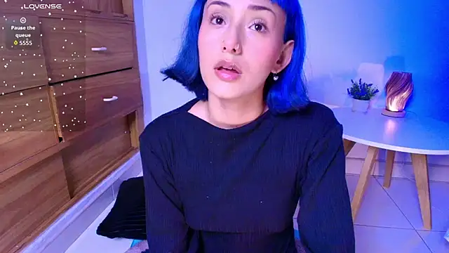 tati cardenas online show from March 29, 5:20 am