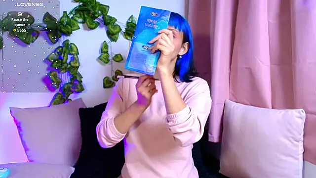 tati cardenas online show from February 13, 5:07 am