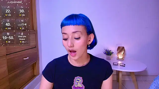 tati cardenas online show from April 12, 4:27 am