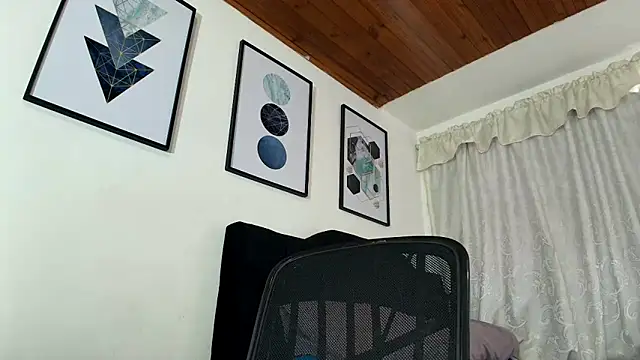 sam her online show from November 2, 8:58 pm