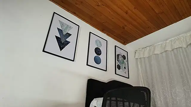 sam her online show from December 21, 8:42 pm