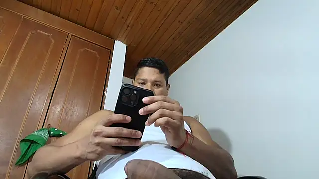 sam her online show from April 1, 12:24 am