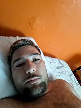 juuuaniii online show from May 9, 9:56 am