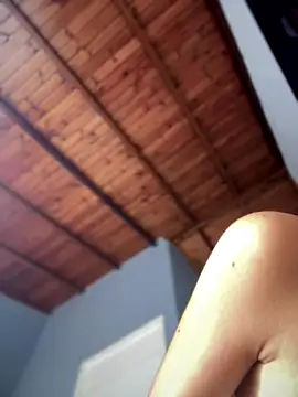 lauravasquez online show from October 22, 5:01 pm