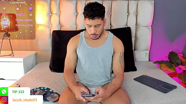 Snapshot of Jacob_Steele53 chatting on September 23, 9:33 pm Jacob Steele53 online show from September 23, 9:33 pm
