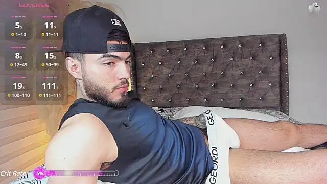 Snapshot of Paulwolf69 chatting on December 4, 5:10 am Paulwolf69 online show from December 4, 5:10 am