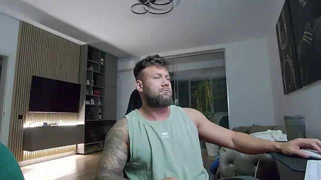 Snapshot of UbbeViking chatting on September 29, 6:57 pm UbbeViking online show from September 29, 6:57 pm