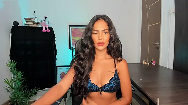 camille-rose online show from April 3, 8:26 pm