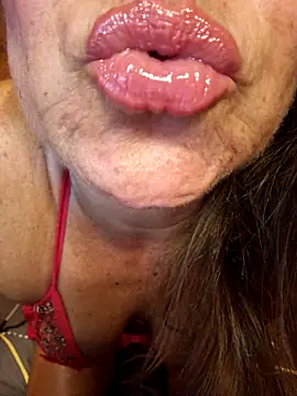 madame tesuda0 online show from March 24, 9:26 pm