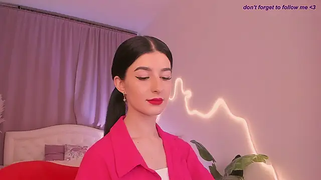 LauraCoy online show from May 17, 9:04 pm