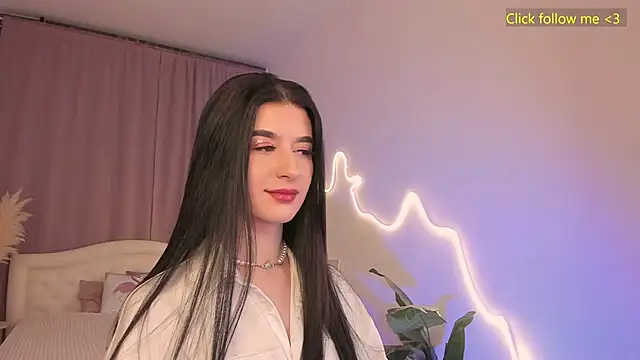 LauraCoy online show from March 18, 8:43 pm