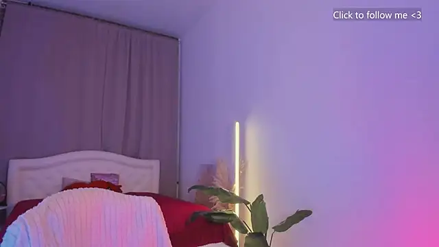 LauraCoy online show from October 30, 8:06 pm