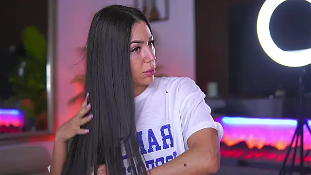 Abbela White online show from April 14, 5:56 am