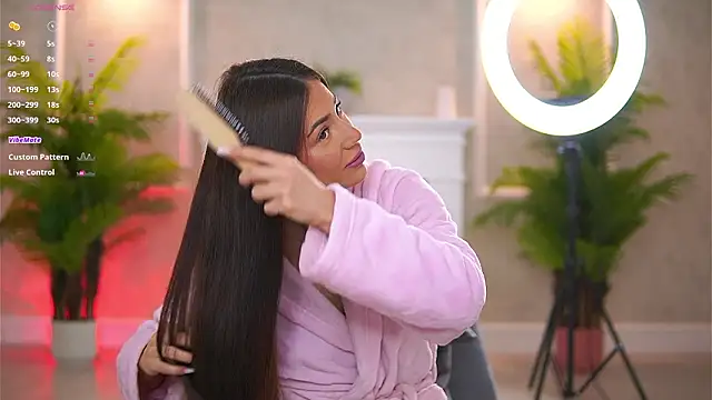 Snapshot of Abbela_White chatting on January 19, 7:23 am Abbela White online show from January 19, 7:23 am