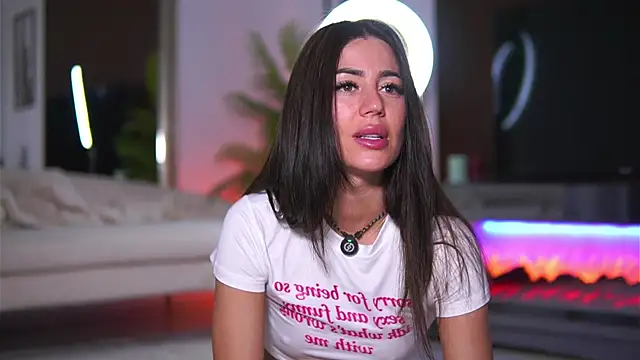 Abbela White online show from May 29, 6:30 am