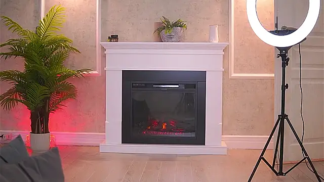 Abbela White online show from March 11, 6:18 am