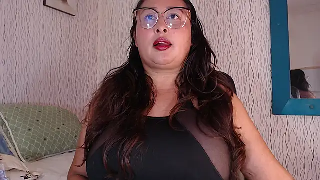 Snapshot of NadiaWhite chatting on October 30, 5:54 pm NadiaWhite online show from October 30, 5:54 pm