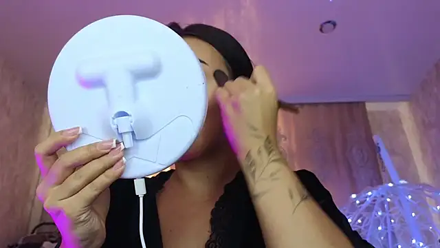 Snapshot of lily__foster chatting on February 20, 5:48 am lily foster online show from February 20, 5:48 am