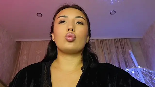 Snapshot of lily__foster chatting on February 10, 2:38 pm lily foster online show from February 10, 2:38 pm