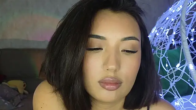 Snapshot of lily__foster chatting on November 13, 12:53 pm lily foster online show from November 13, 12:53 pm