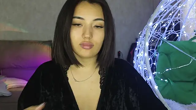 Snapshot of lily__foster chatting on November 17, 11:14 am lily foster online show from November 17, 11:14 am