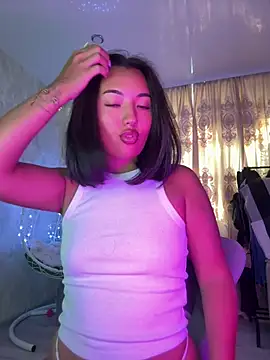 lily  foster online show from April 3, 5:14 am