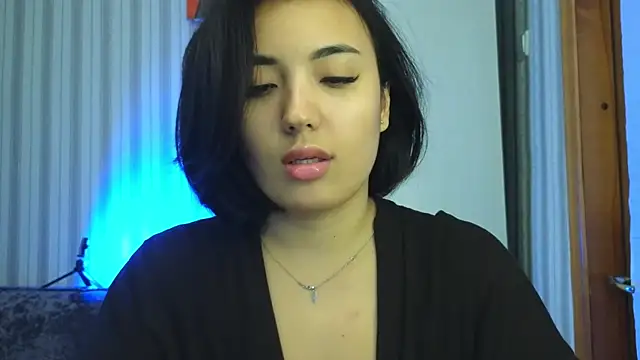 lily  foster online show from September 20, 6:18 am