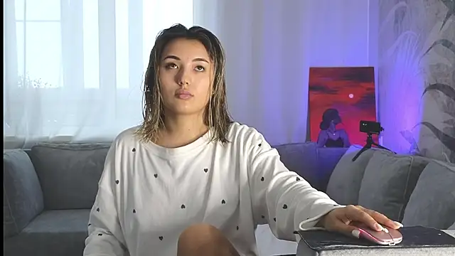 lily  foster online show from February 13, 1:15 pm