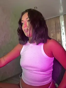 lily  foster online show from April 10, 2:24 pm