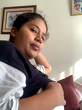 Snapshot of moncerrat_luna chatting on November 2, 8:14 pm moncerrat luna online show from November 2, 8:14 pm