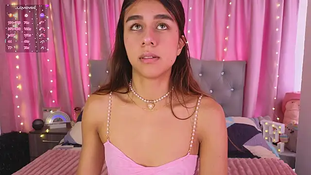 Emiily Scott1 online show from March 5, 2:12 pm