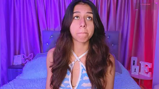 Emiily Scott1 online show from January 14, 12:58 am