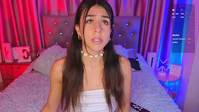 Emiily Scott1 online show from April 14, 11:54 pm