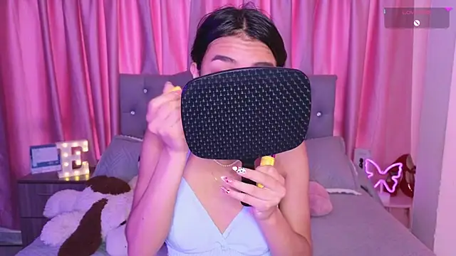 Emiily Scott1 online show from November 8, 2:31 pm