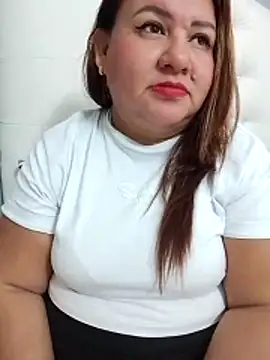 HORNY MATURE25 online show from November 22, 1:37 am