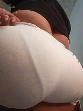 Snapshot of HORNY_MATURE25 chatting on June 20, 12:59 am HORNY MATURE25 online show from June 20, 12:59 am