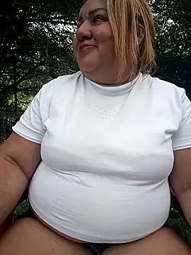 HORNY MATURE25 online show from April 12, 9:07 pm