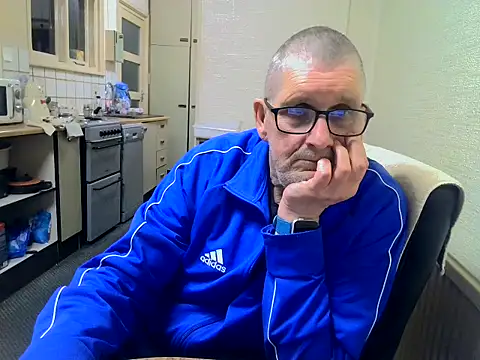 daddyflash online show from April 15, 8:42 pm