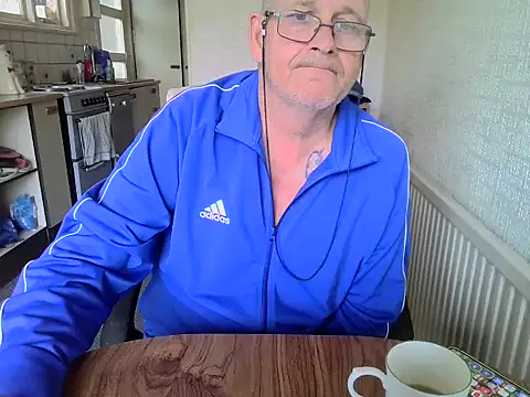 daddyflash online show from October 3, 10:50 am