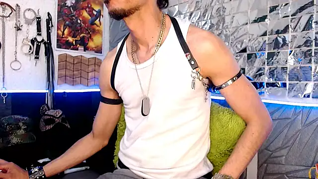 Snapshot of Mensecret69 chatting on February 26, 9:20 pm Mensecret69 online show from February 26, 9:20 pm
