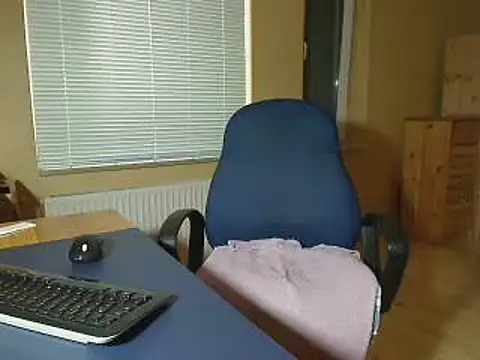 Snapshot of Kyru19633 chatting on September 18, 10:07 am Kyru19633 online show from September 18, 10:07 am